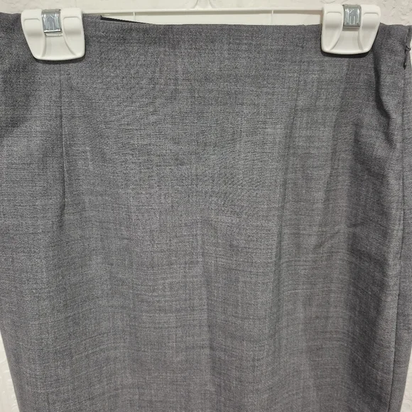 Babaton Knee Length Pencil Classic Gray Women's Skirt - Picture 3 of 6